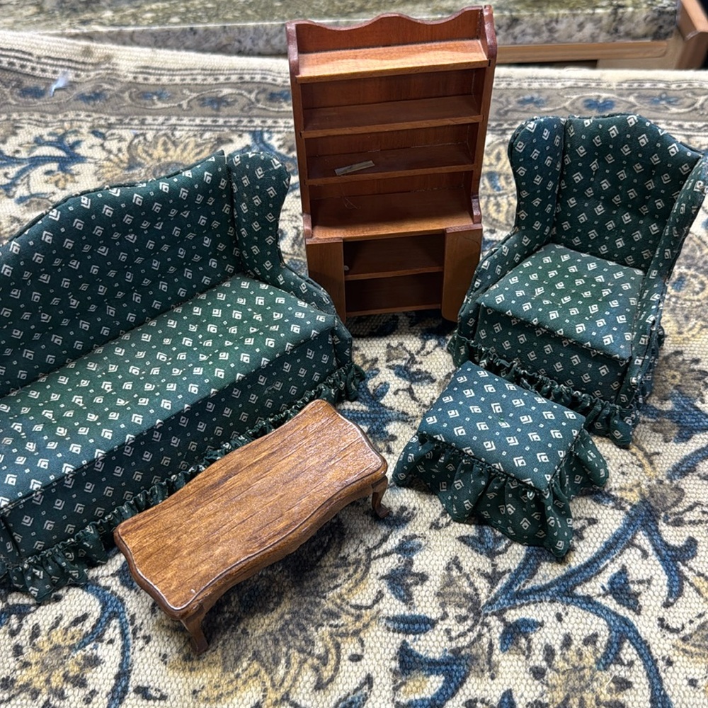 Lot of Dollhouse furniture